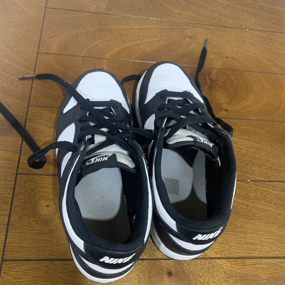Nike Boys Dunk Low Sneakers Leather Panda Edition Size 3 Youth Boys Black White - Picture 7 of 10